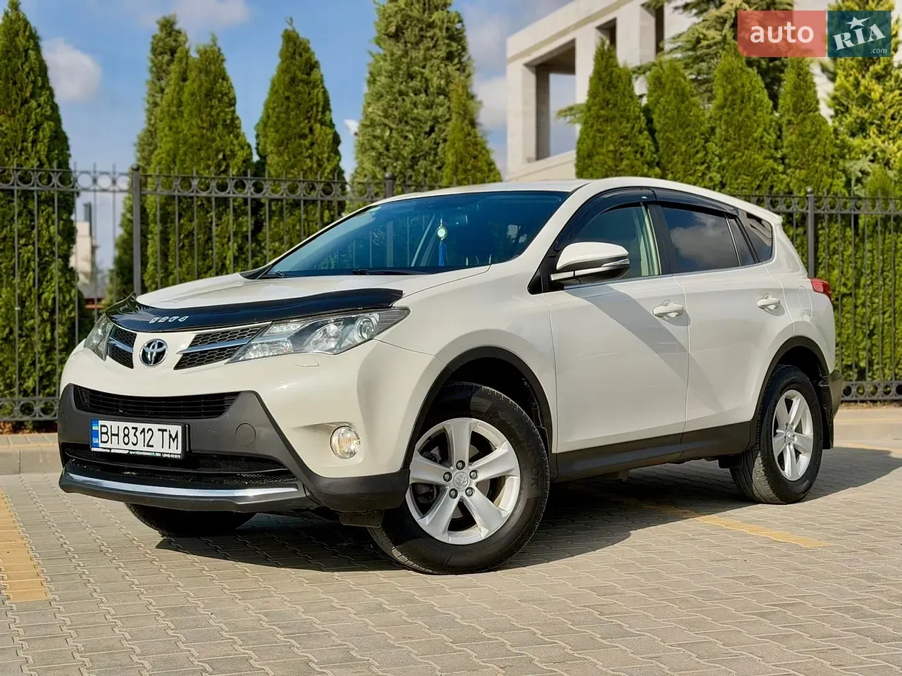 Toyota Rav4 2014 photo 3