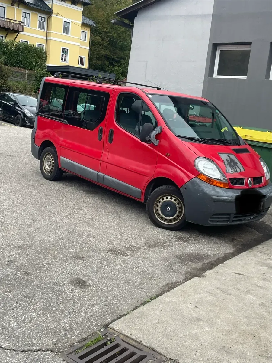 Renault Trafic 2006 photo 2