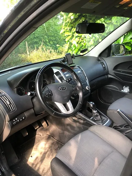 Kia Ceed 2010 photo 5
