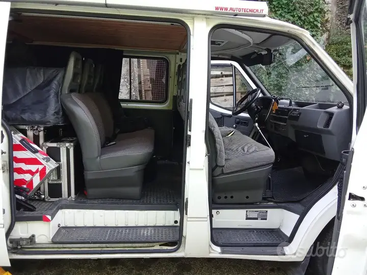 Ford Transit 1991 photo 2