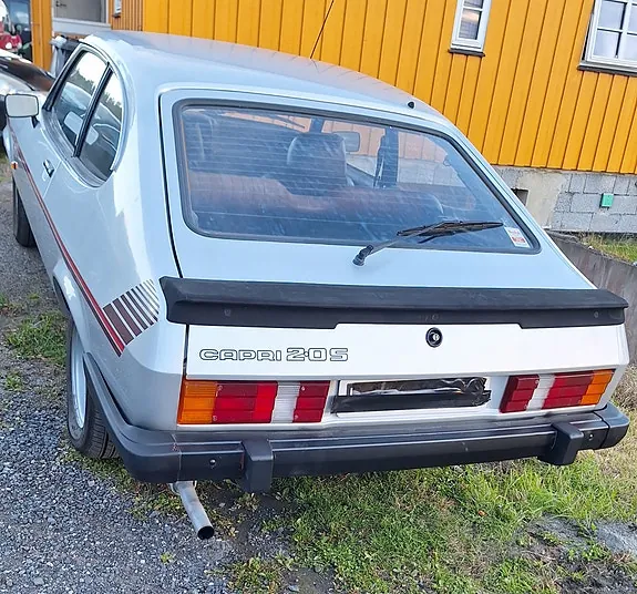 Ford Capri 1981 photo 4