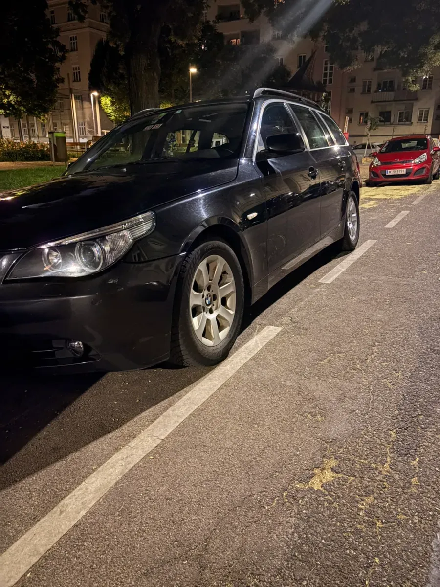 BMW 5 Series 2004 photo 3
