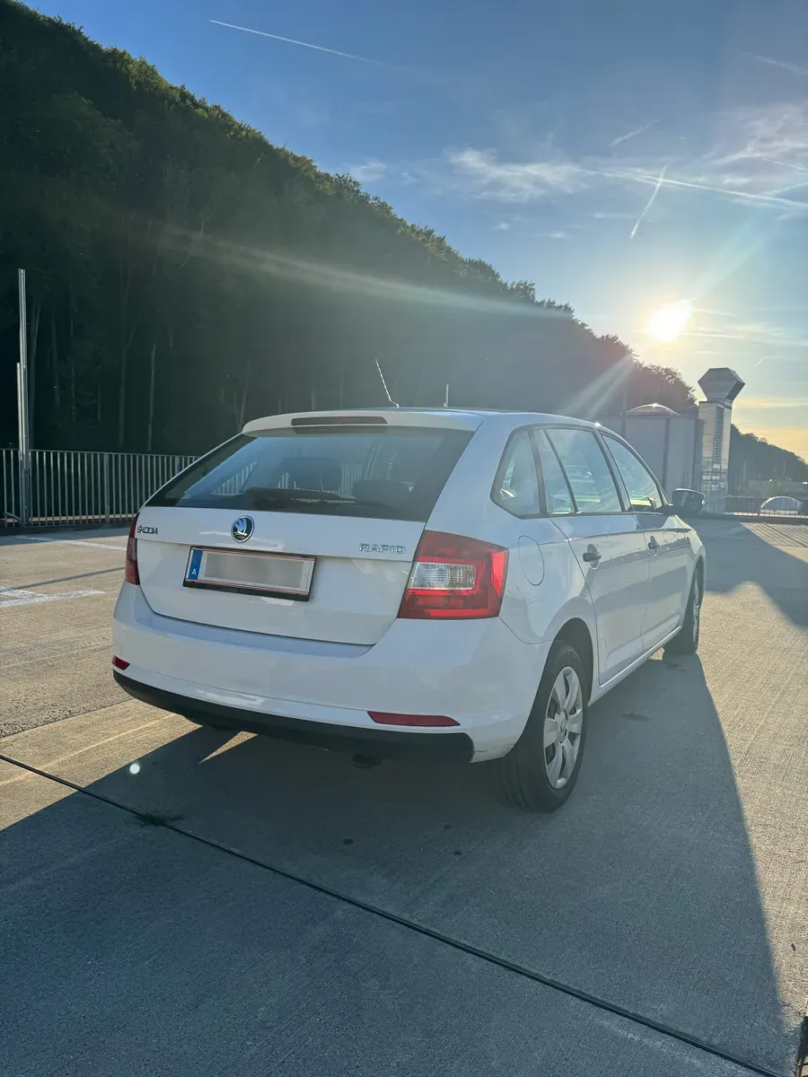 Skoda Rapid 2017 photo 3