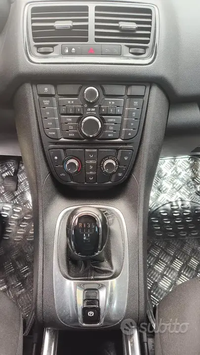 Opel Meriva 2011 photo 4