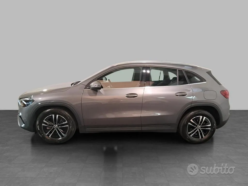 Mercedes-Benz Gla 2023 photo 3