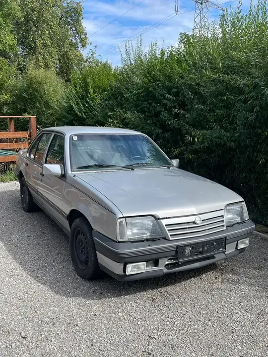 Opel Ascona 1988 photo 3