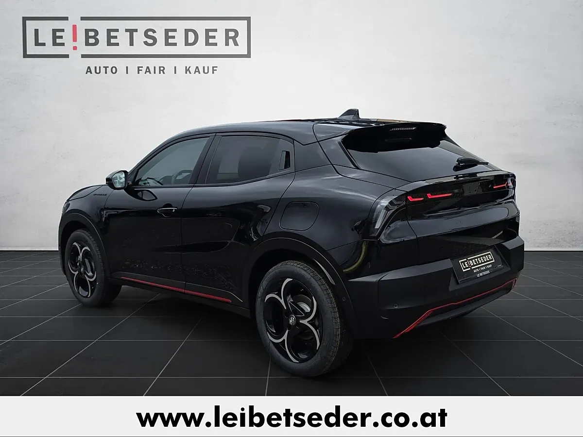 Alfa Romeo Junior 2025 photo 3