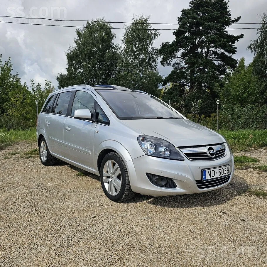 Opel Zafira 2011 photo 3