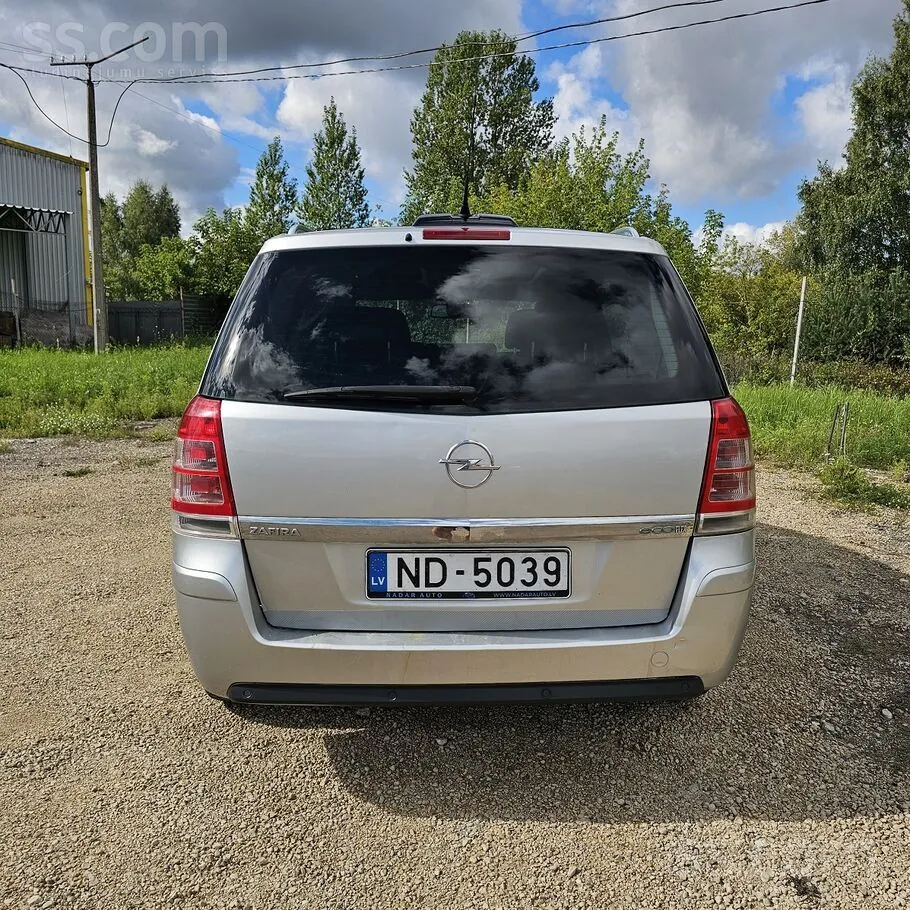 Opel Zafira 2011 photo 5