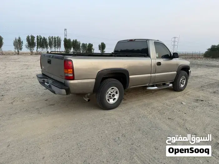 GMC Sierra 2002 photo 2