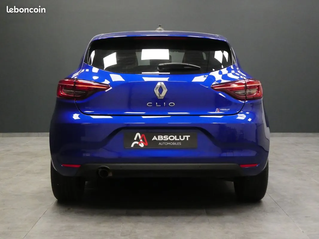 Renault Clio 2022 photo 3