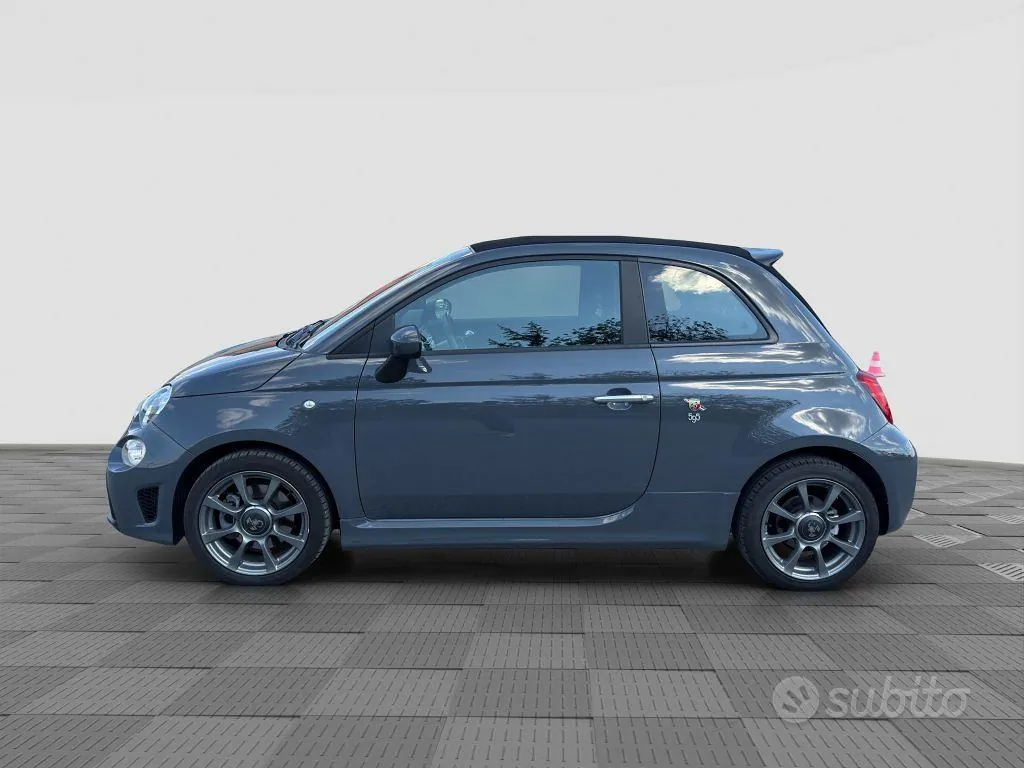 Abarth 595 2021 photo 2