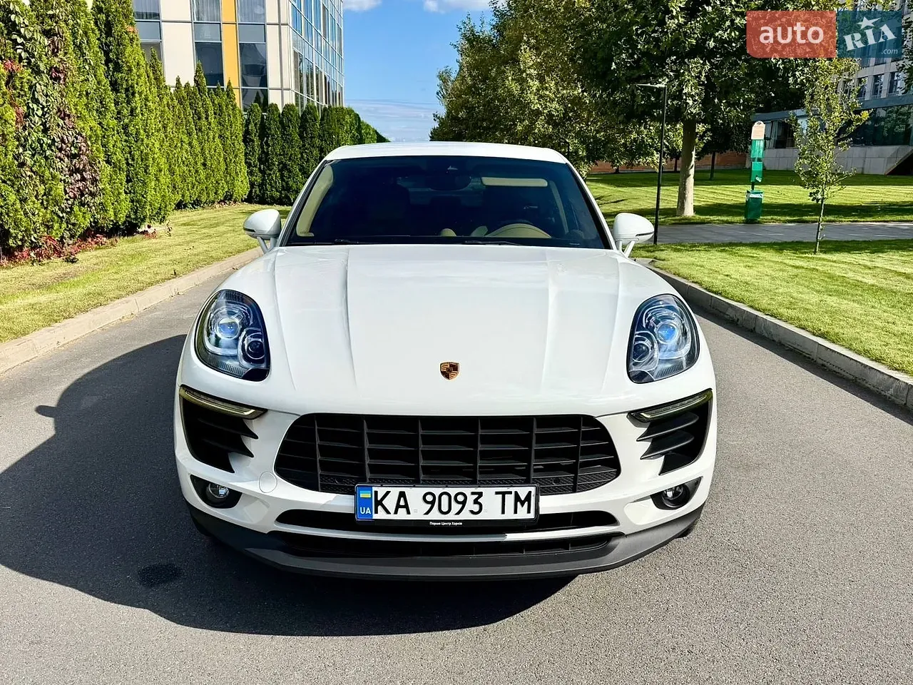 Porsche Macan 2016 photo 2