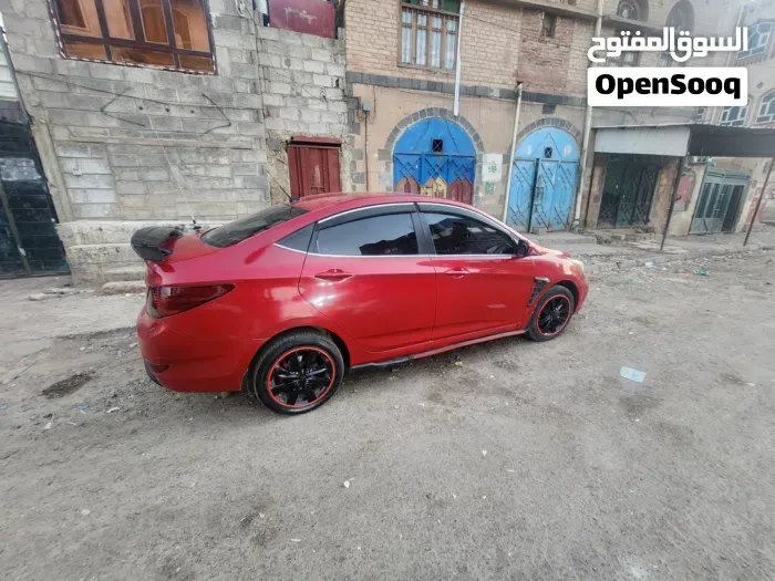 Hyundai Accent 2013 photo 3