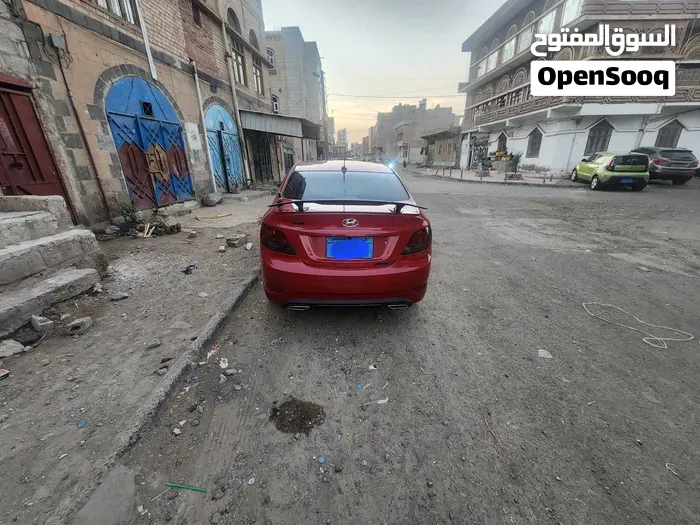 Hyundai Accent 2013 photo 4