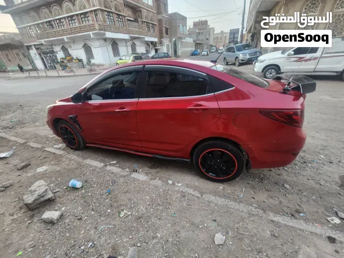Hyundai Accent 2013 photo 2