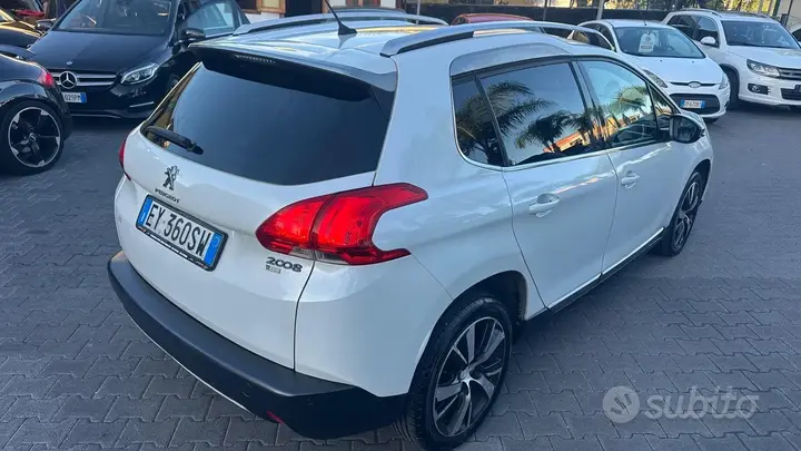 Peugeot 2008 2014 photo 4