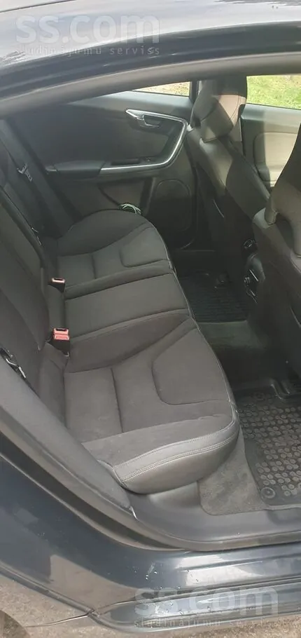 Volvo S60 2011 photo 5