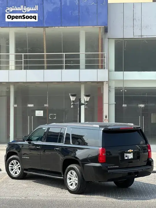 Chevrolet Suburban 2019 photo 3