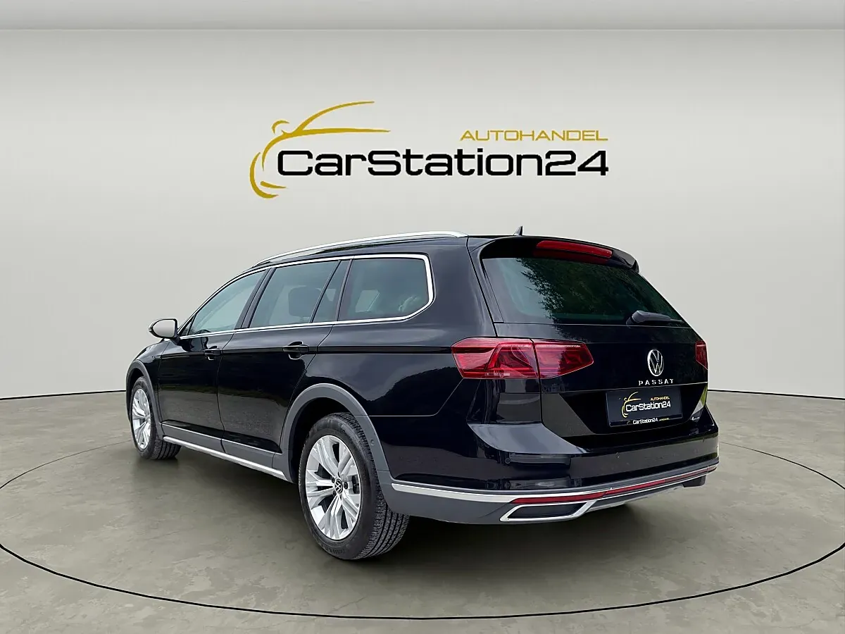 Volkswagen Passat 2023 photo 3