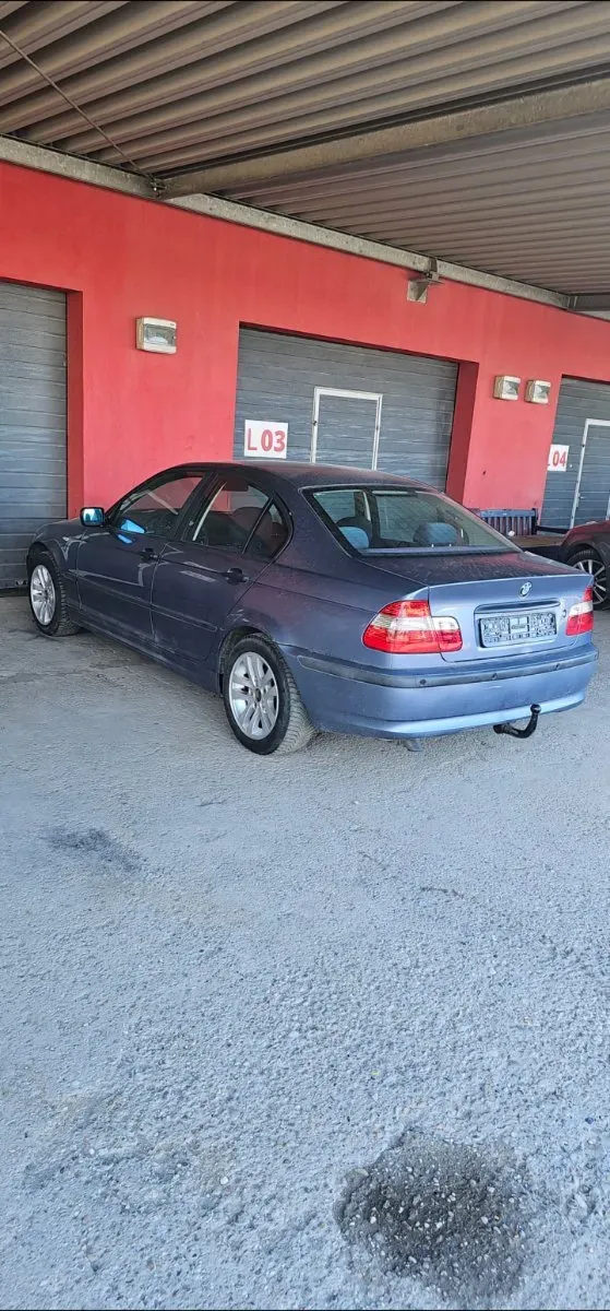 BMW 3 Series 2002 photo 2