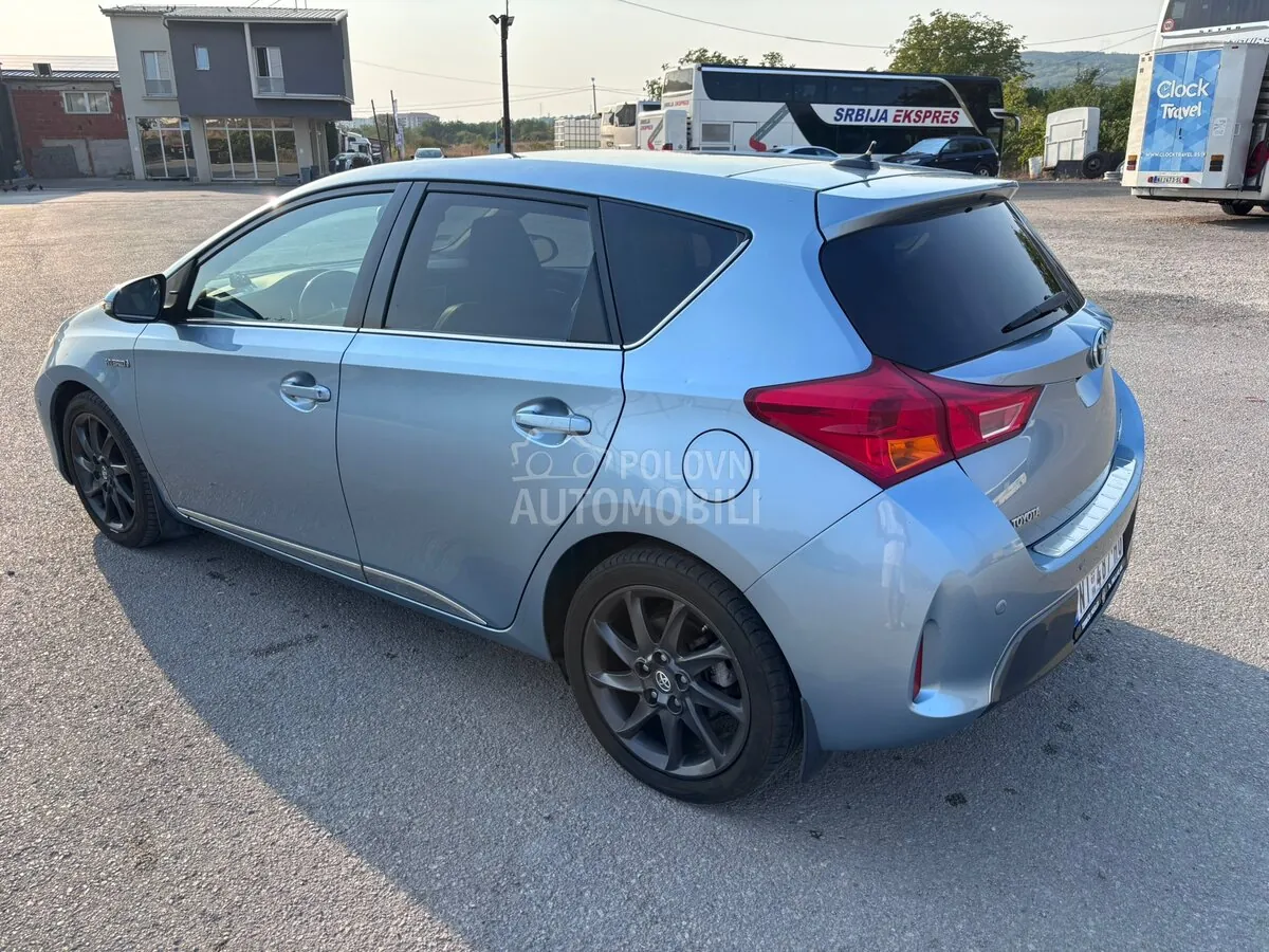 Toyota Auris 2013 photo 5