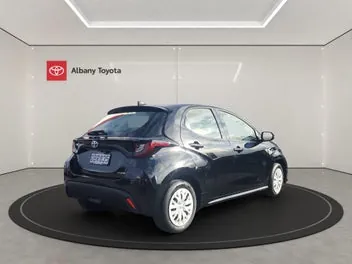 Toyota Yaris 2023 photo 4