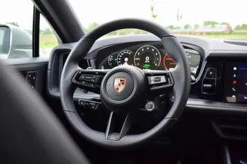 Porsche Cayenne 2026 photo 3
