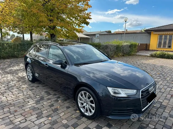 Audi A4 2017 photo 4