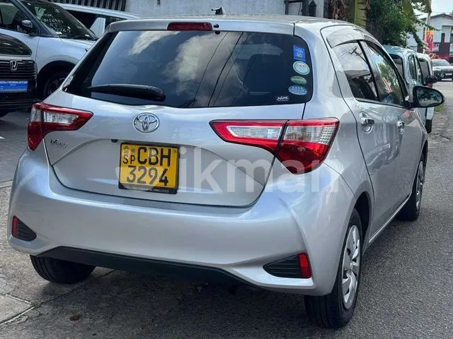 Toyota Vitz 2017 photo 3