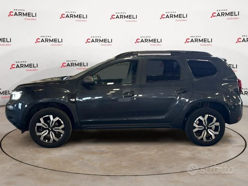 Dacia Duster 2023 photo 2