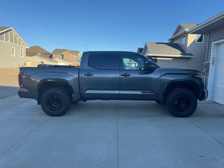 Toyota Tundra 2023 photo 4