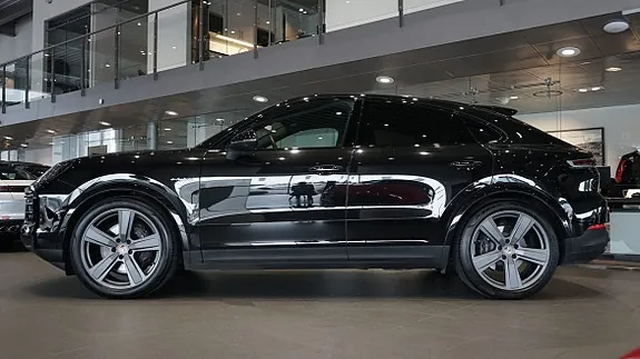 Porsche Cayenne 2024 photo 3
