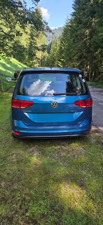 Volkswagen Touran 2018 photo 2