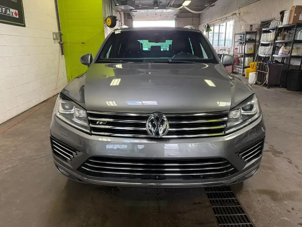 Volkswagen Touareg 2015 photo 2