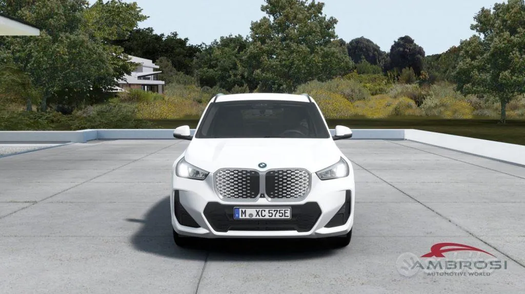 BMW Ix1 2026 photo 4