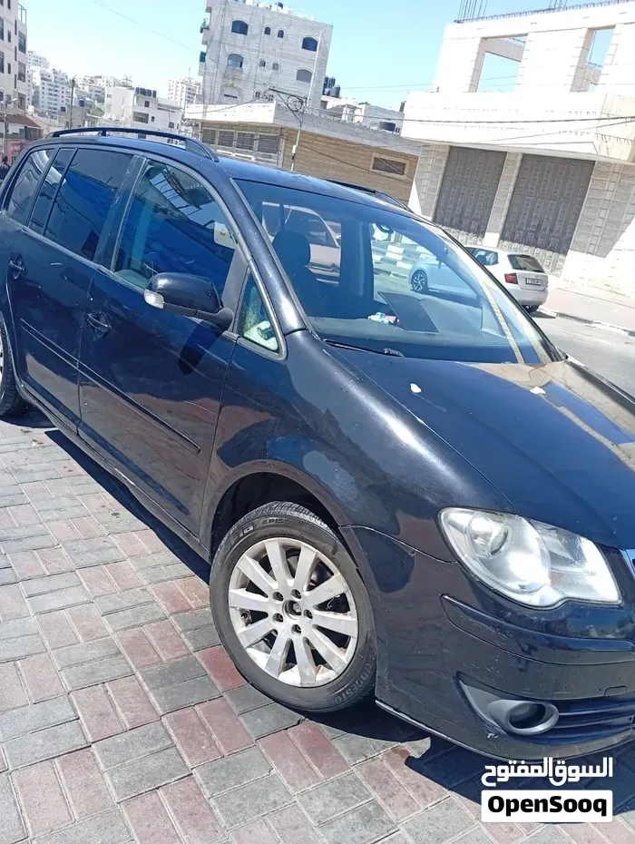 Volkswagen Touran 2008 photo 4