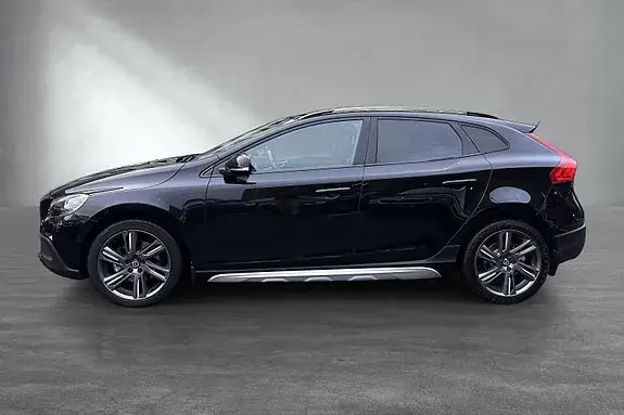 Volvo V40 Cross Country 2014 photo 2