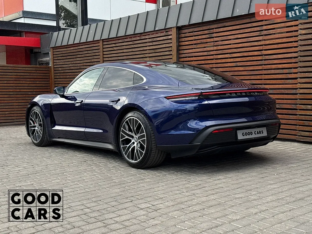 Porsche Taycan 2020 photo 5
