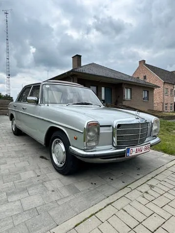 Mercedes-Benz 240D
