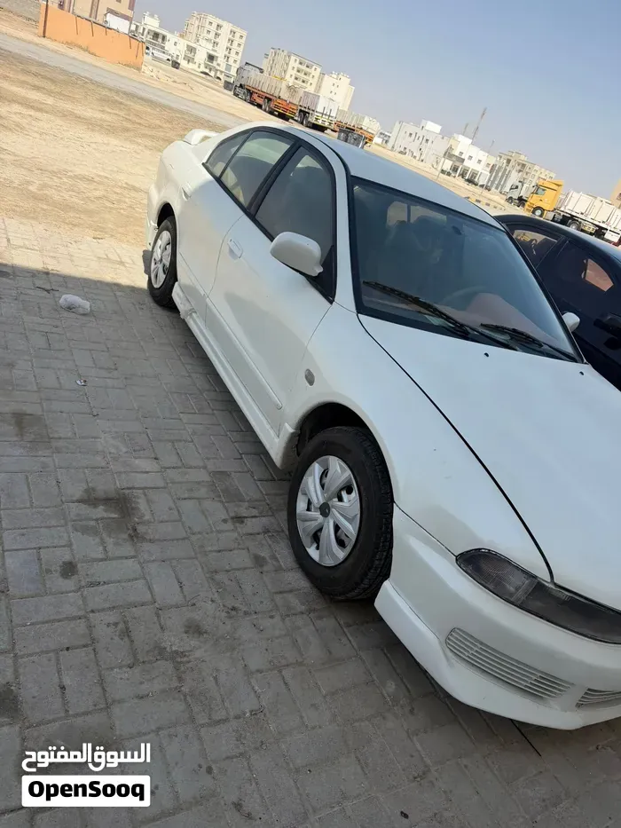 Mitsubishi Galant 2005 photo 4