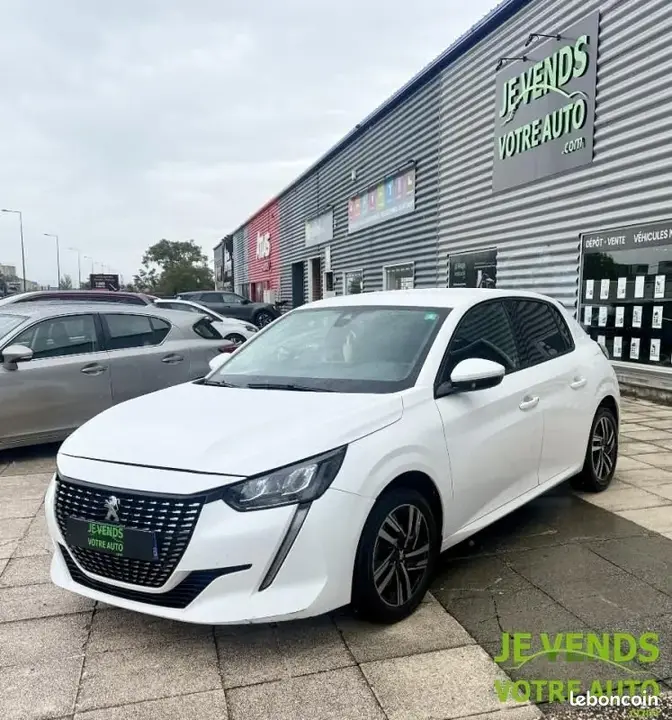 Peugeot 208 2021 photo 2