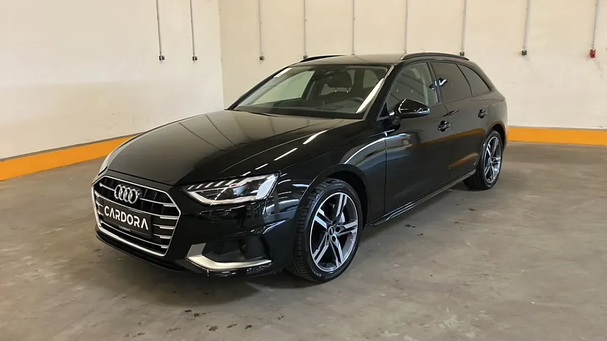 Audi A4 2023 photo 2