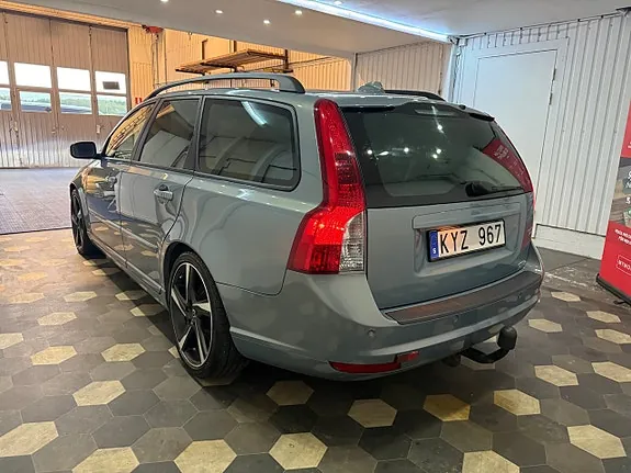 Volvo V50 2011 photo 4