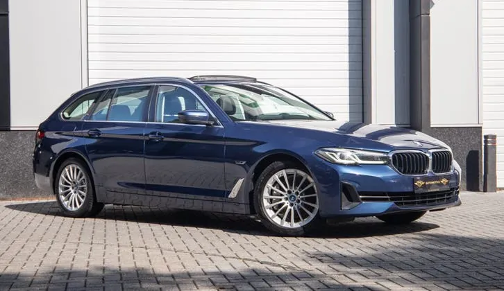BMW 5 Series 2021 photo 3