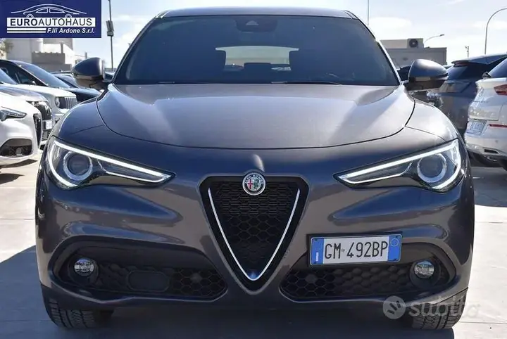 Alfa Romeo Stelvio 2022 photo 2