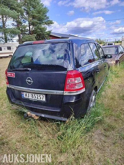 Opel Zafira 2009 photo 3