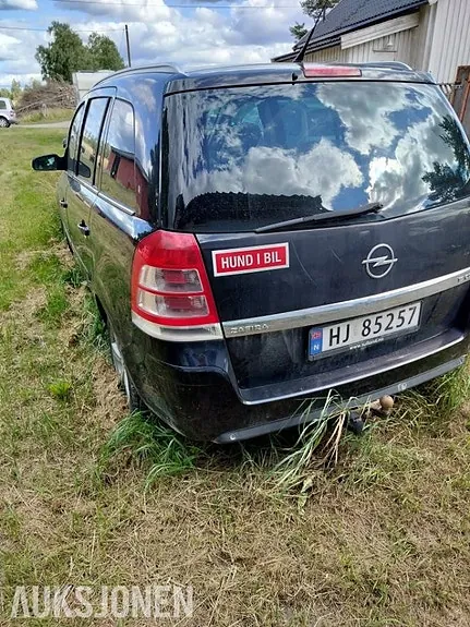 Opel Zafira 2009 photo 4