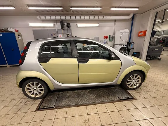 Smart Forfour 2005 photo 2