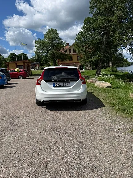 Volvo V60 2015 photo 3
